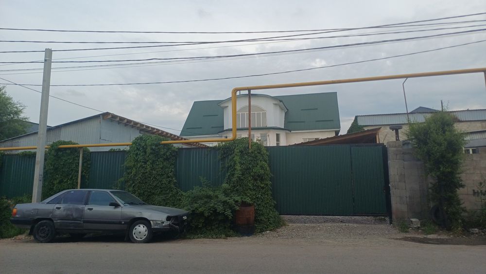Прадам дом    уй сатылады