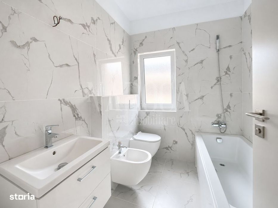 Casa 4 camere de vanzare in Floresti