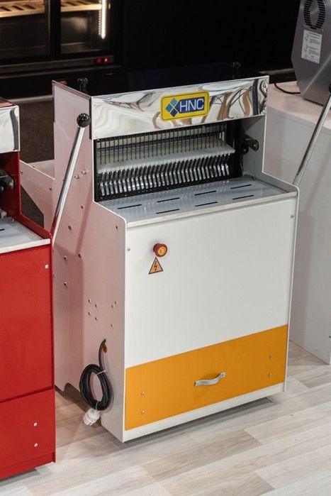 Хлеборезка, нан кешкіш аппарат