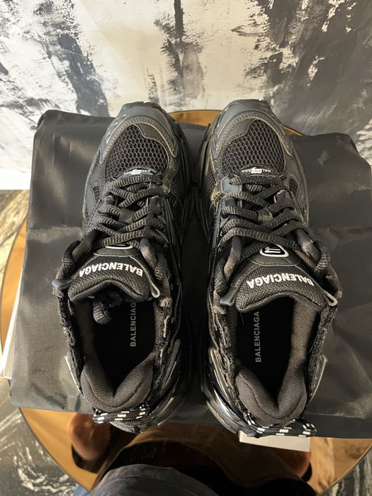 Balenciaga runners 40 NOI