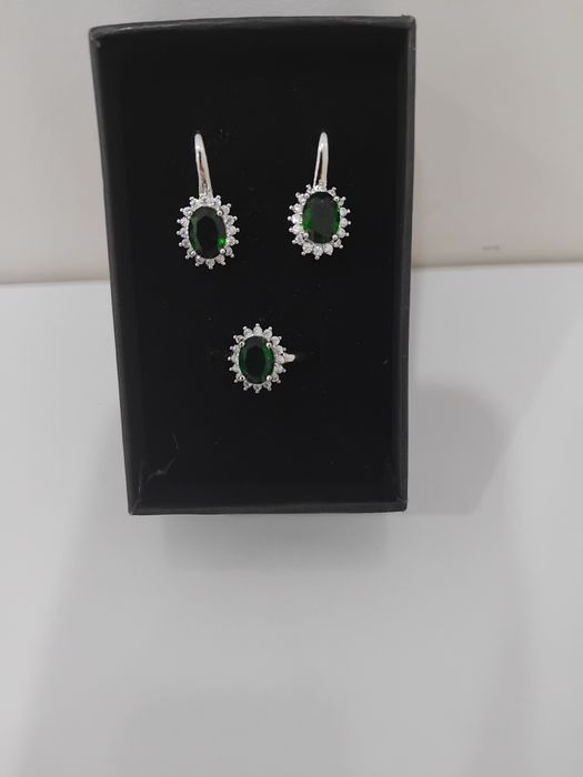 Кумуш  комплект янги