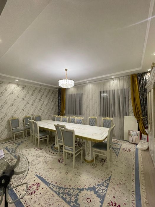 Дом с сносом үй бұзу