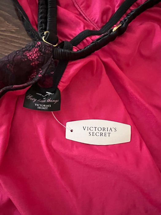 Дамско бельо на Victoria Secret
