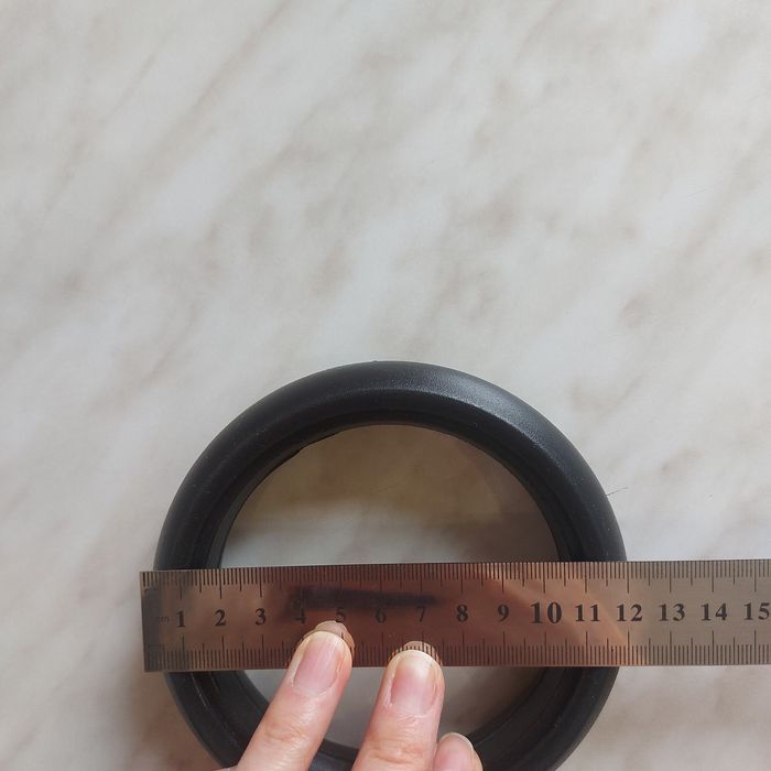 Колесо шина на коляску