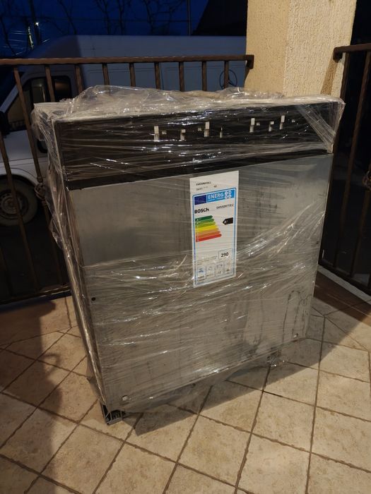 Mașina de spălat vase BOSCH