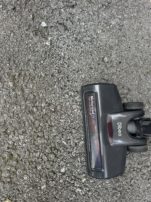 Продавам безкабелна прахосмукачка