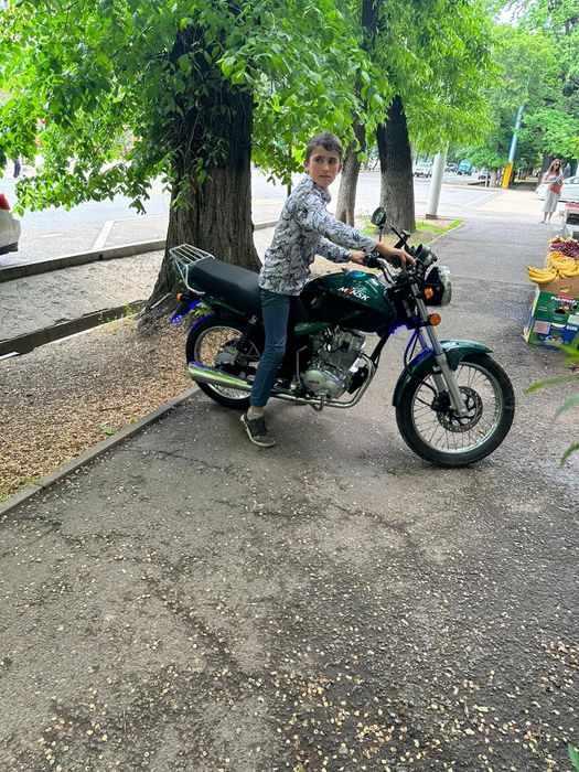 Продам мопед за 500000