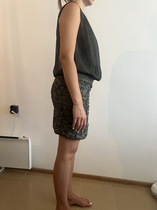 Чисто нова рокля.