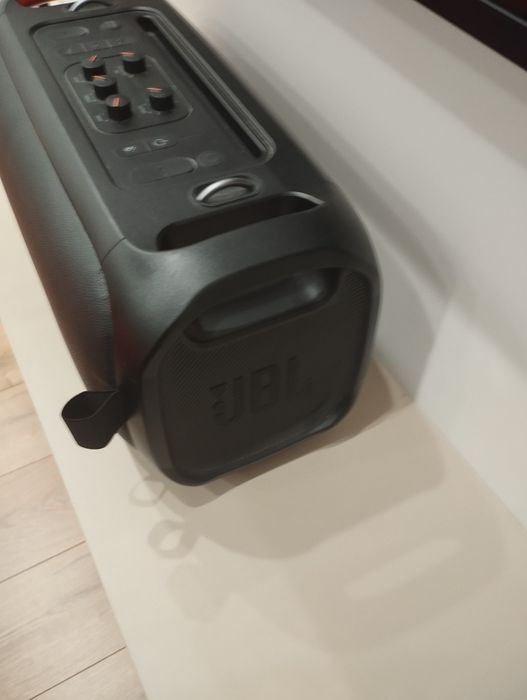 колонка JBL / party in the go