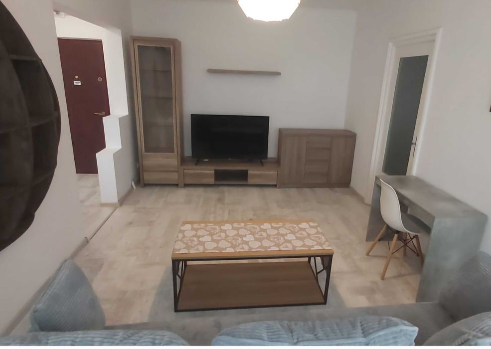 Propietar, apartament 2 camere Dacia Muzeu