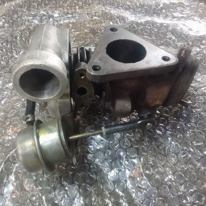 Турбина на мерседес спринтер 602 мотор объем 2.9  в хорошем состоянии