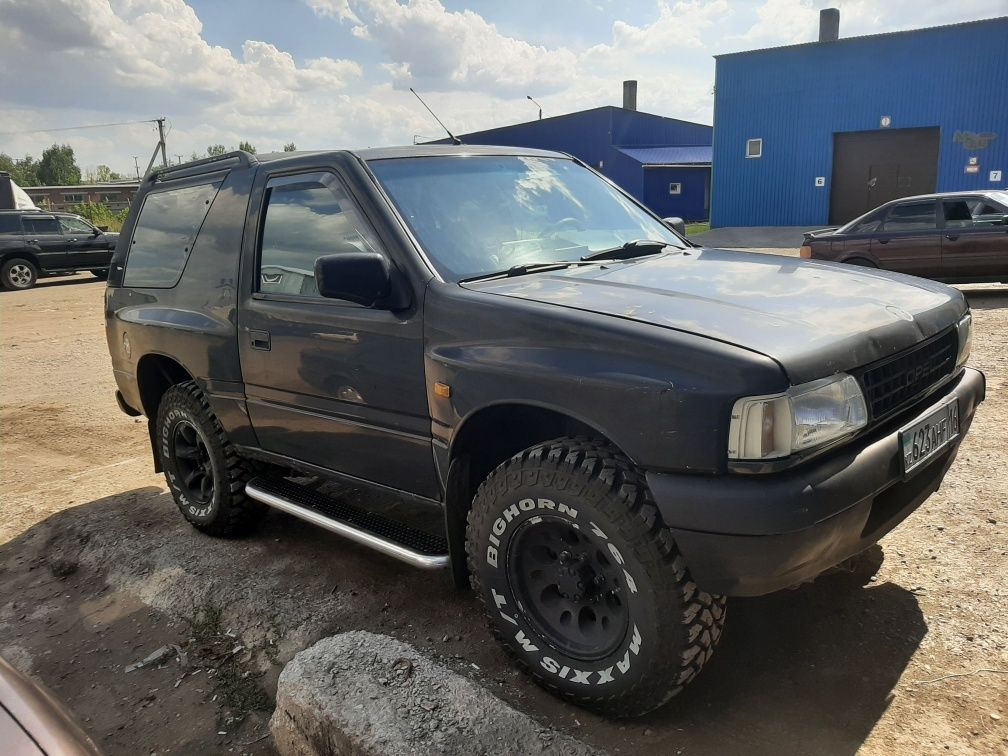 Opel Frontera 1992