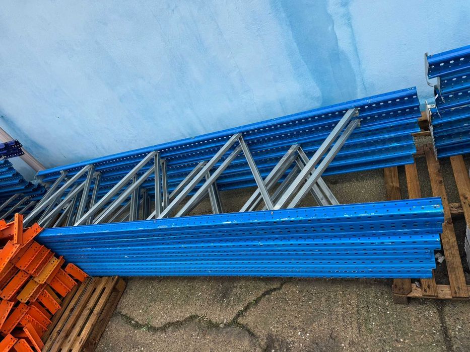 Rafturi si traverse metalice depozit