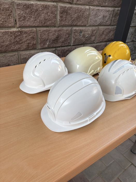 Каски строительные, шахтерские