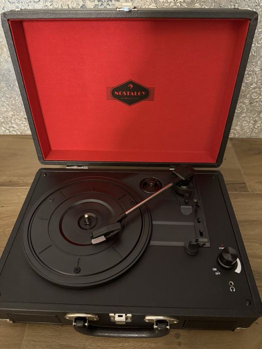 Грамофон  като нов