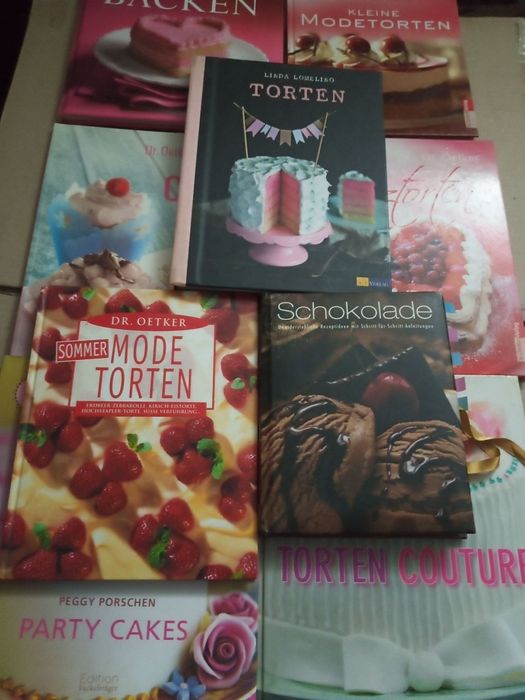 Книги разных жанров