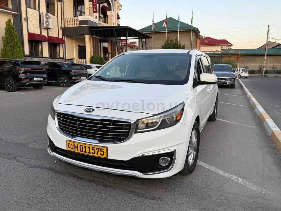 Продаётся Kia Sedona 2016
