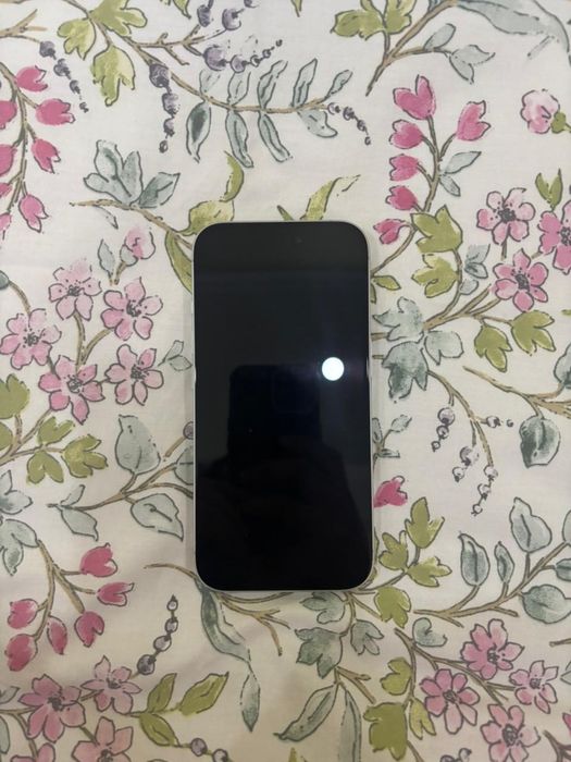 Продам айфон 16 128 гб в идеале