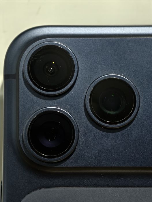 Обменяю İphone 17 pro