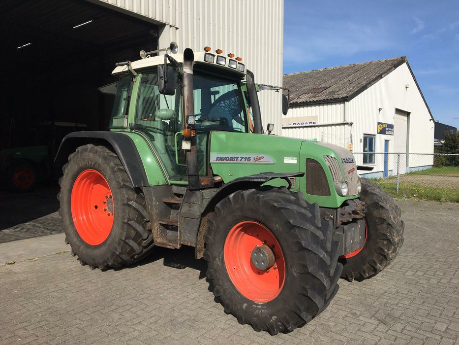 Dezmembrez tractor Fendt 711,716