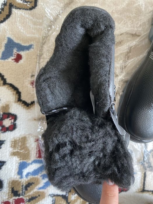 Новый ботинкы 43 размер