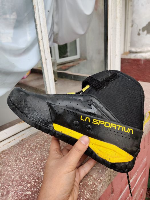 La Sportiva TX Canyon Blak/Yellow