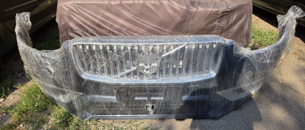 VOLVO XC90  31690641 предна броня