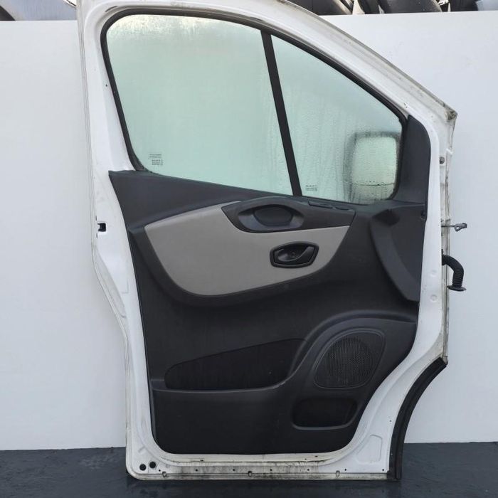 Portiera usa stanga fata dezechipata Renault Trafic 3