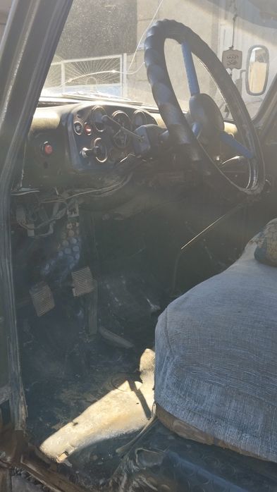 Gaz 53 1980 yil srochna sotiladi