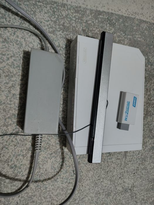 Nintendo Wii in stare perfect + Modat + toate accesoriile