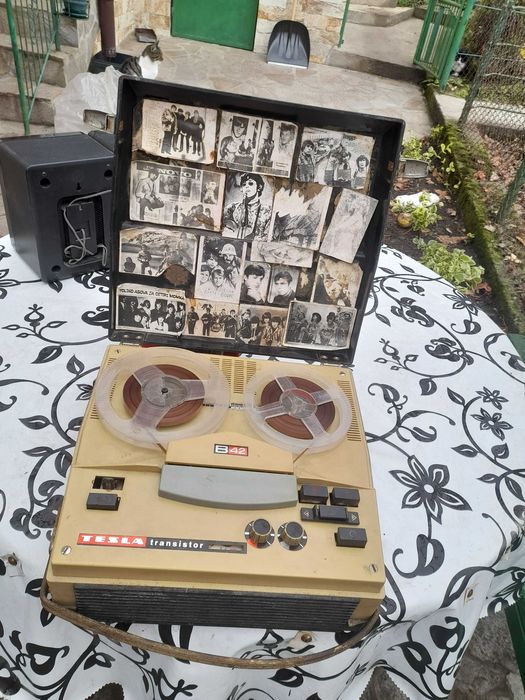 Магнетофон Tesla