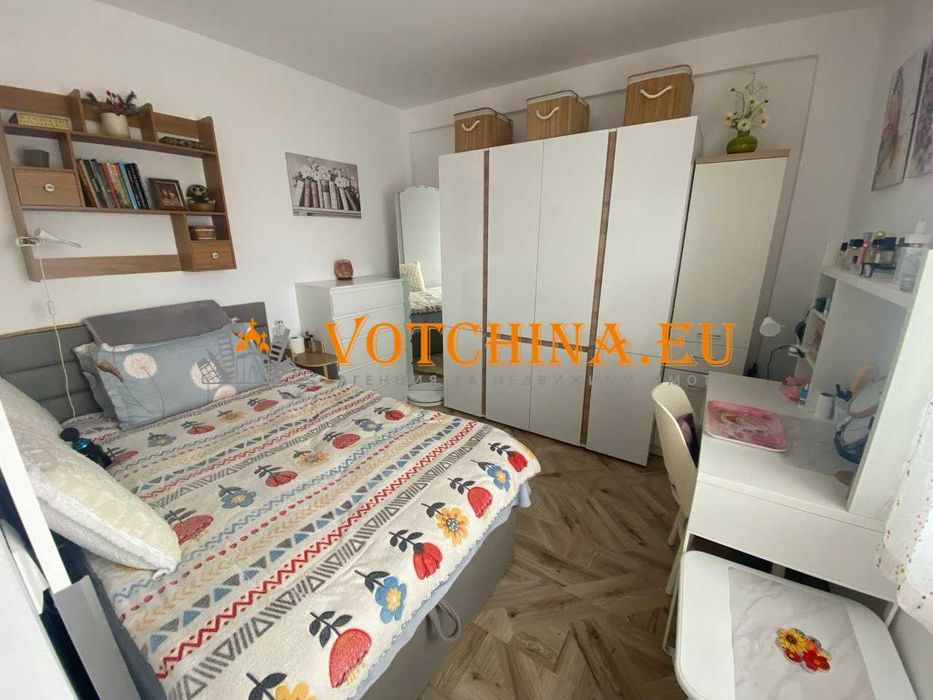 Продава се Четиристаен апартамент в Варна, Христо Ботев - 130 кв.м за 1138 €/кв.м - Снимка #3