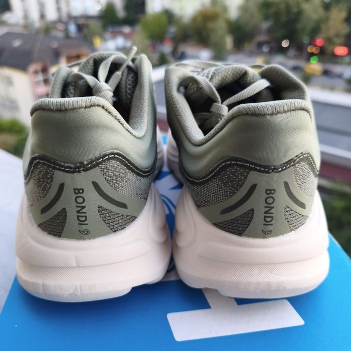 Hoka Bondi 9 "Green" 42/43