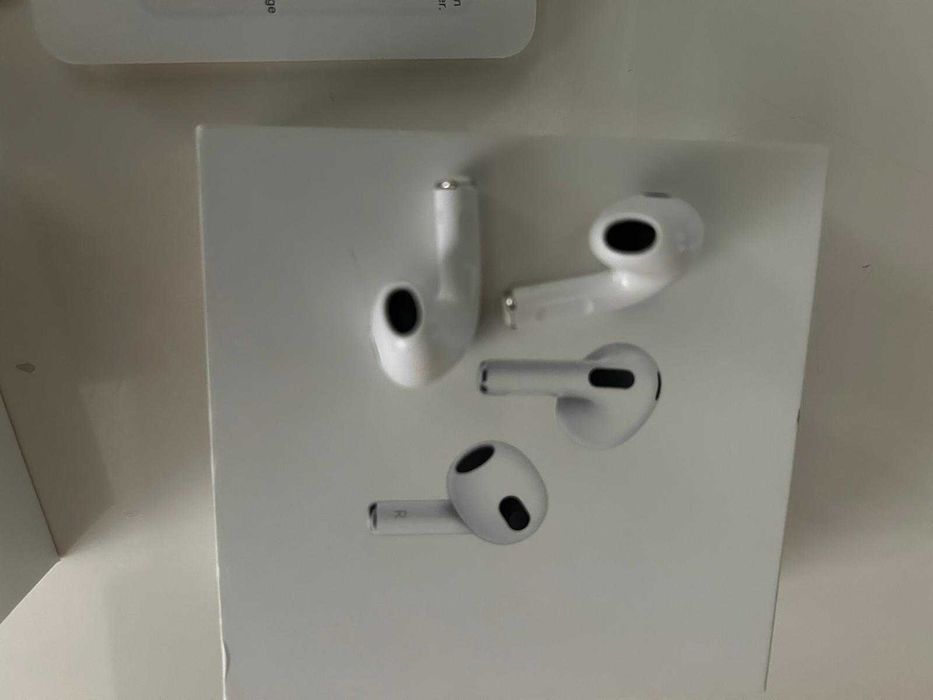 Airpods 3 originale Apple putin folosite - sanatate 98%