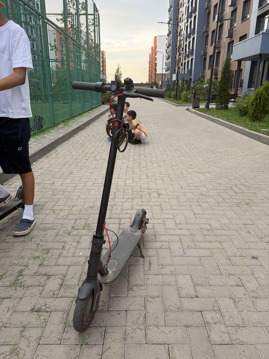Продам самокат хороший