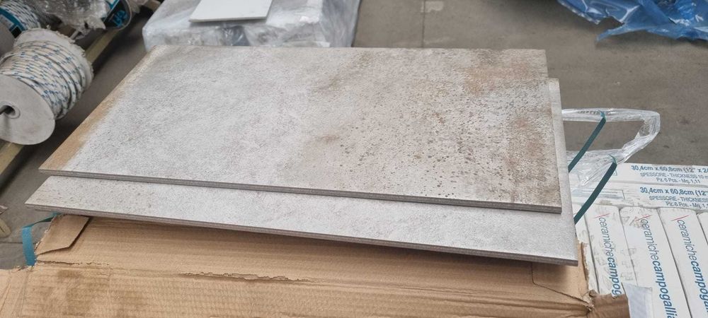 Gresie ieftina, portelanata model Italia, imitatie marmura, travertin