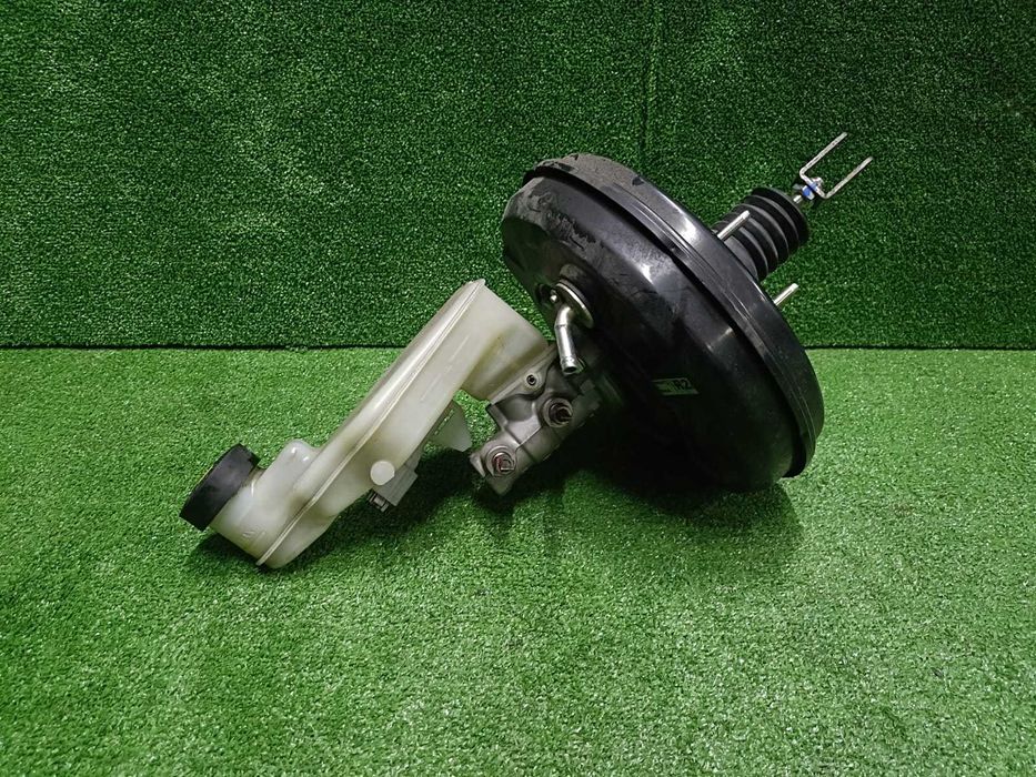 Тормозной вакуум с цилиндром от Toyota Camry 50 55