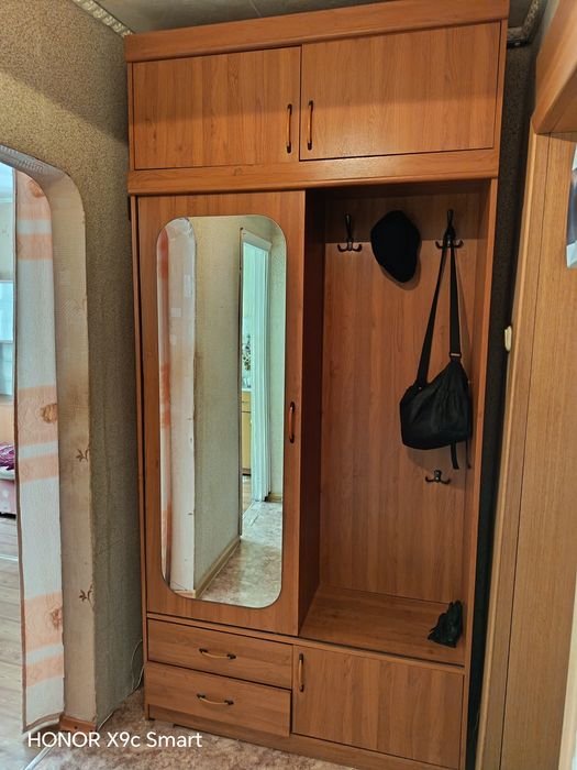 Диван, шкаф, стул отдам бесплатно