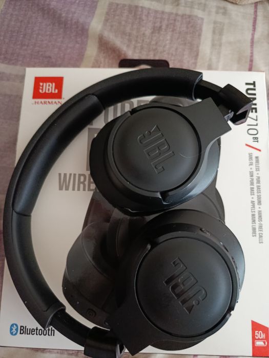 Наушники JBL 710BT