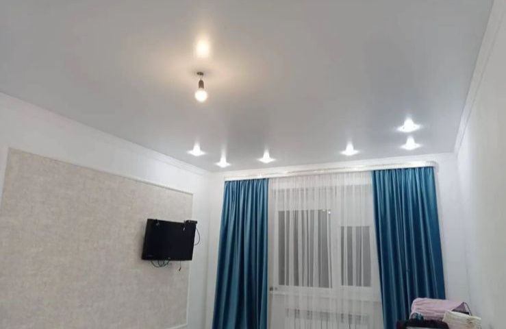 Натяжные потолки