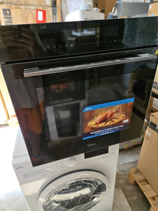 Фурна за вграждане Midea