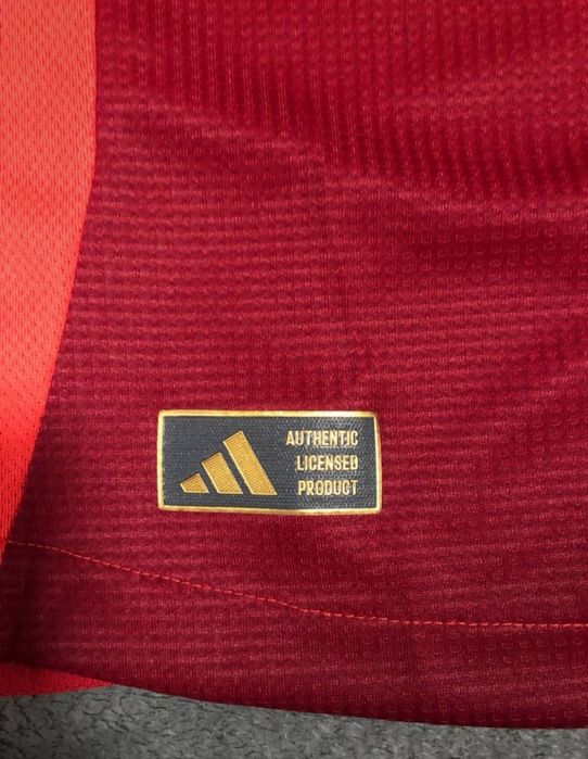 Mancheter United Home Authentic Jersey 2024/2025, размер М.