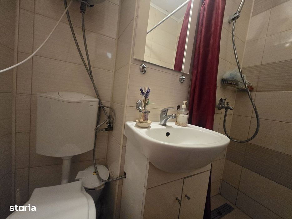Apartament cu 3 camere de vânzare – Zona Nord, Constanța