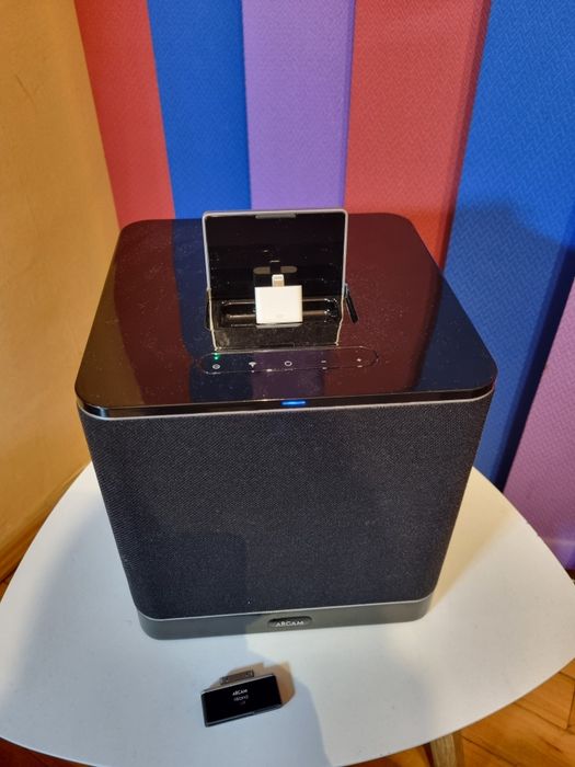 Boxa portabila Arcam rCube cu rWand pentru ipod/iphone