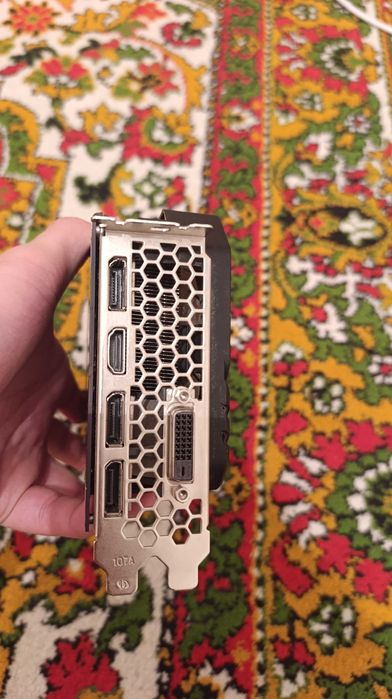 Продаю видеокарту GTX 1060 6 GB JETSTREAM