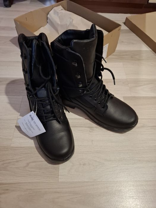 Риза и кубинки 43