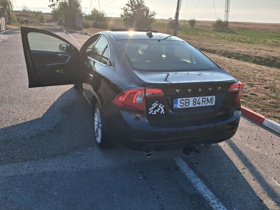 VOLVO S60 2011 — imagine 5