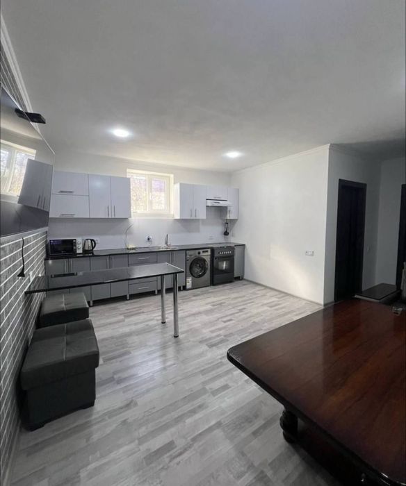 Бодомзор ва Минор метроси якинда 1хонали квартира бор ижарага бераман