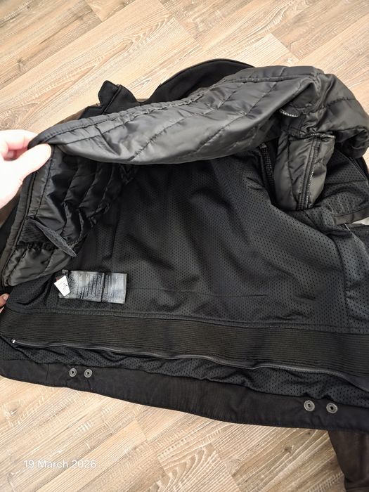Geaca piele Dainese originala marimea 48 cu protectii