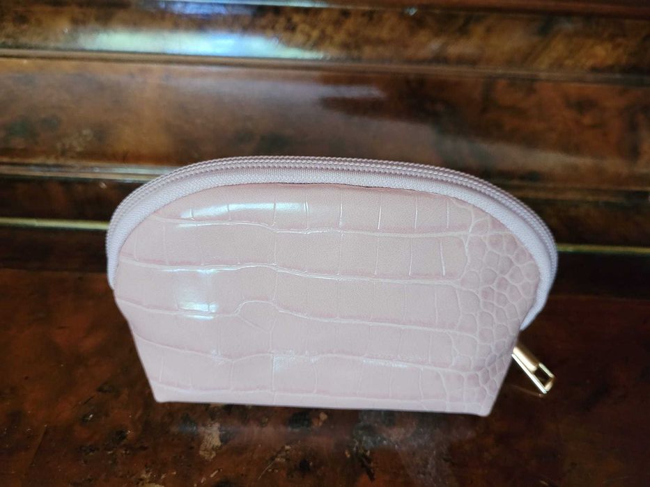 portfard elegant Avon